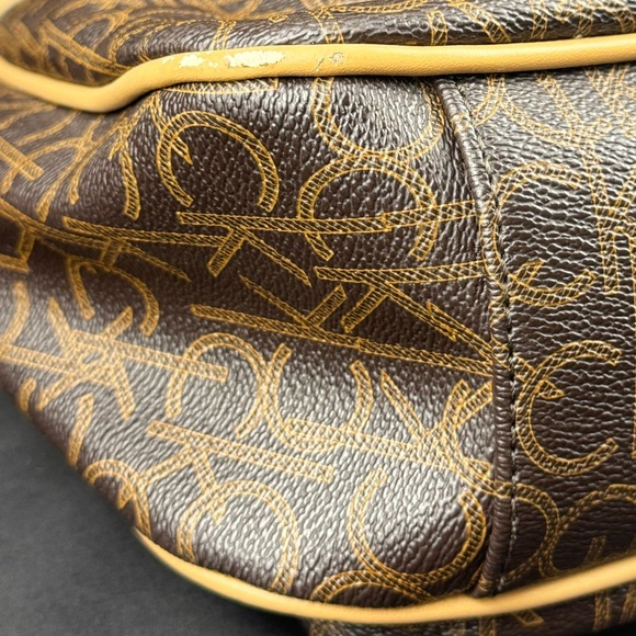 Calvin Klein Monogram Crossbody Purse RN 54163 CA 57151 - Good Condition - Picture 7 of 16